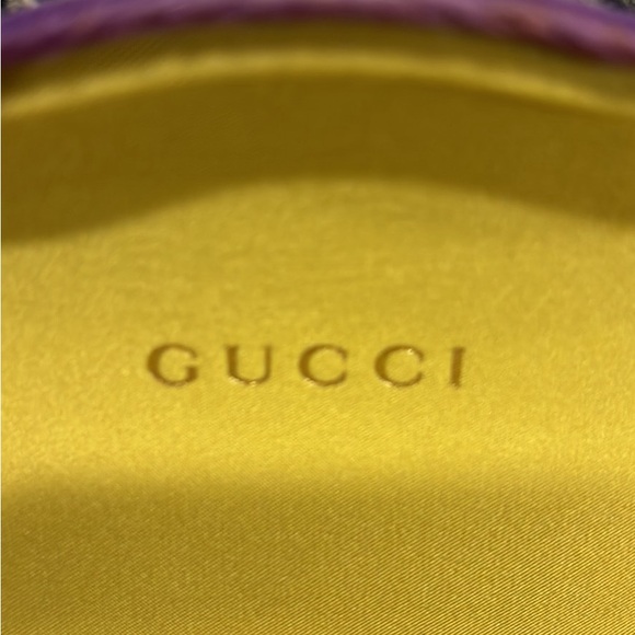 AUTHENTIC GUCCI SUNGLASSESS - Picture 3 of 4